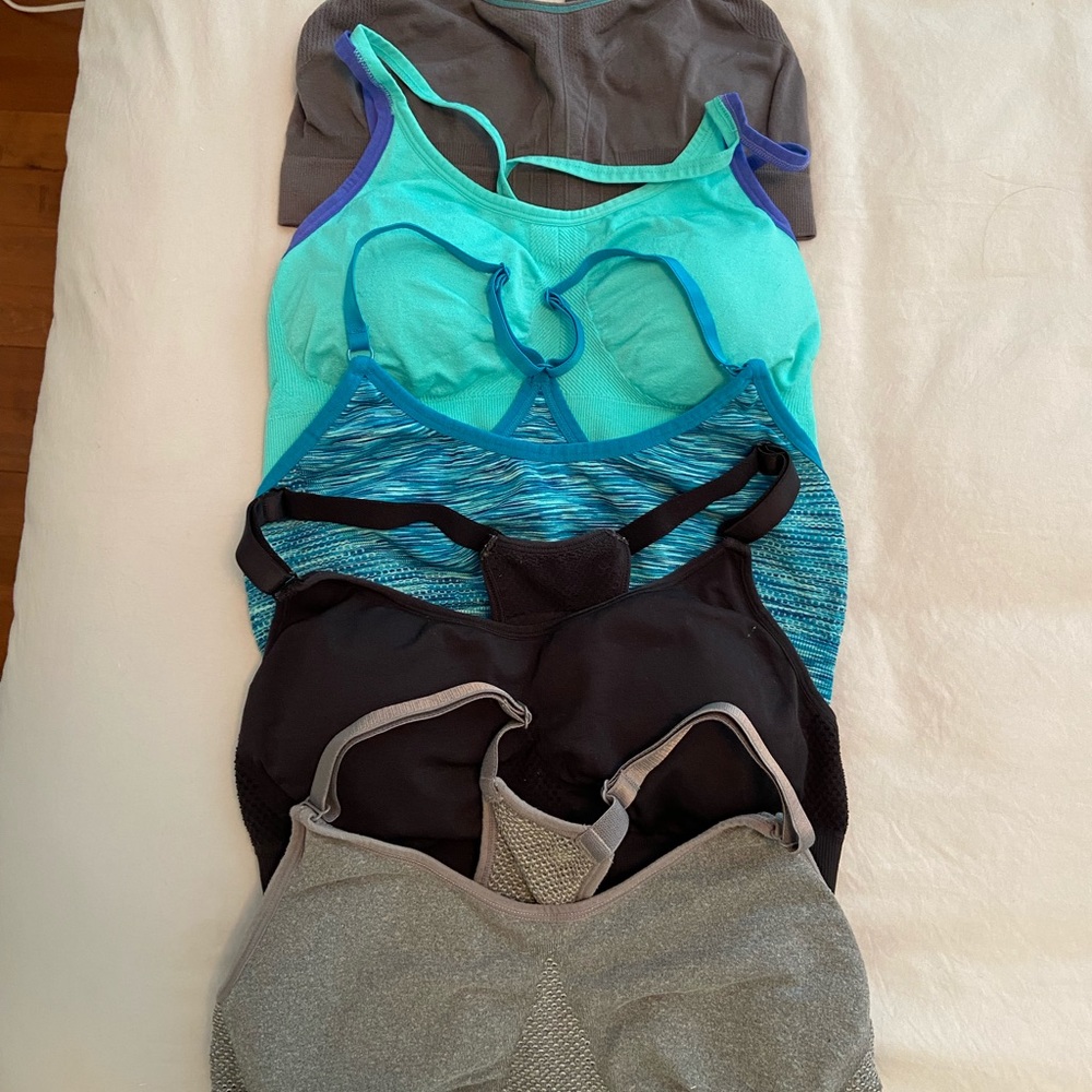 Pack of 5 sports bras variety of brands